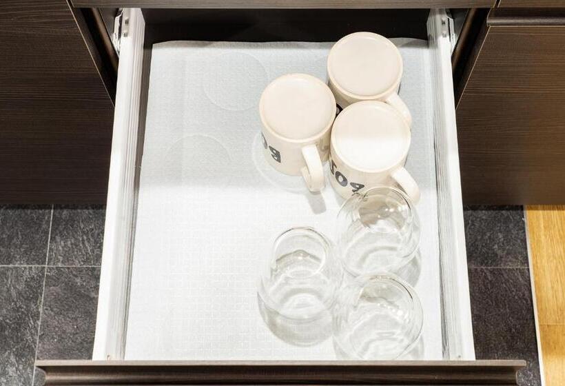 Section L Ueno Hirokoji