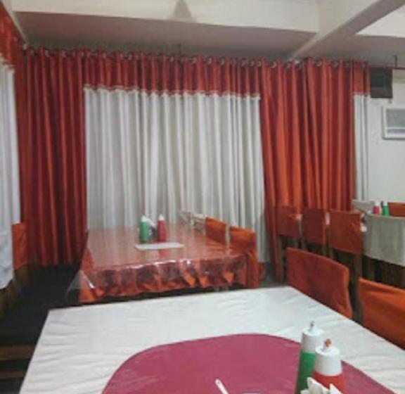 Siddharth Hotel, Pratapgarh