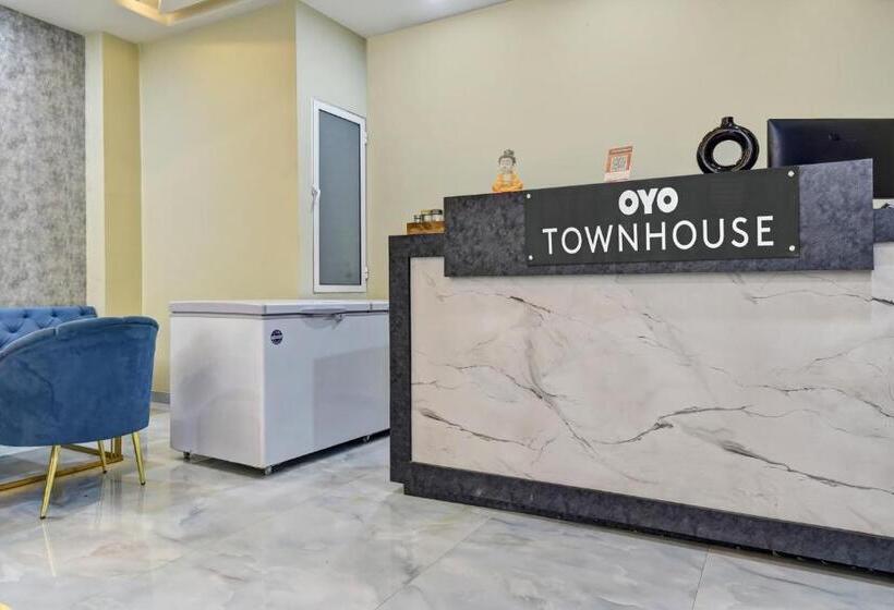 Townhouse 1268 Hotel Priyaj