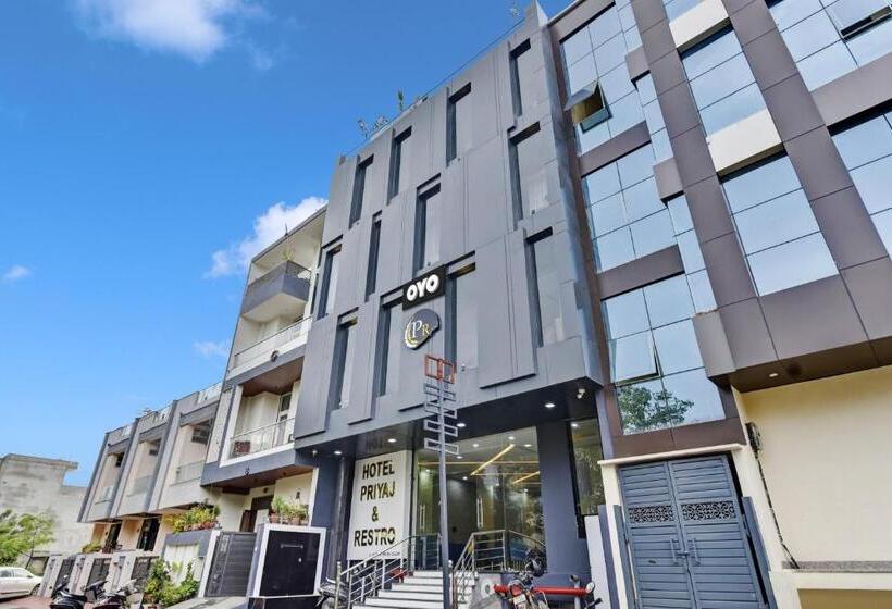 Townhouse 1268 Hotel Priyaj