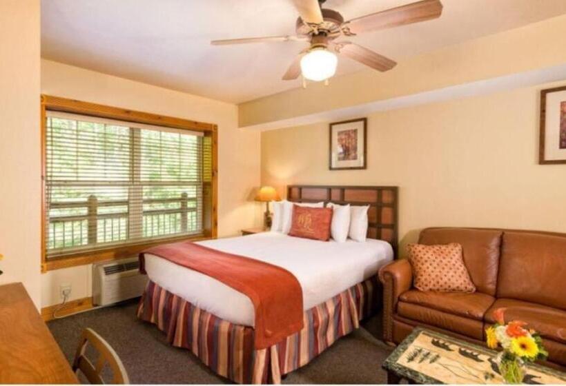 Westgate Smoky Mountain Resort & Water Park