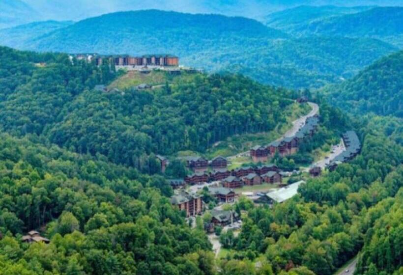 Westgate Smoky Mountain Resort & Water Park