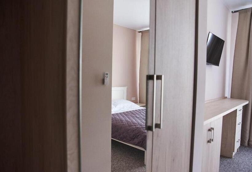 ユースホステル вілла край неба