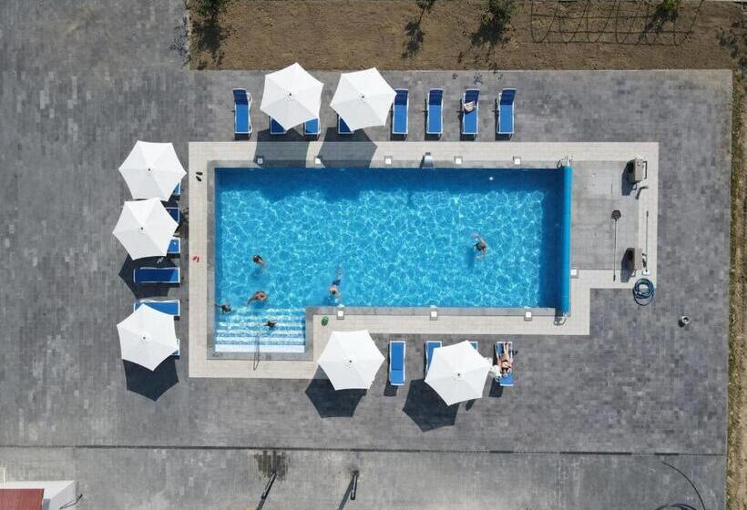 Retkeilymaja вілла край неба