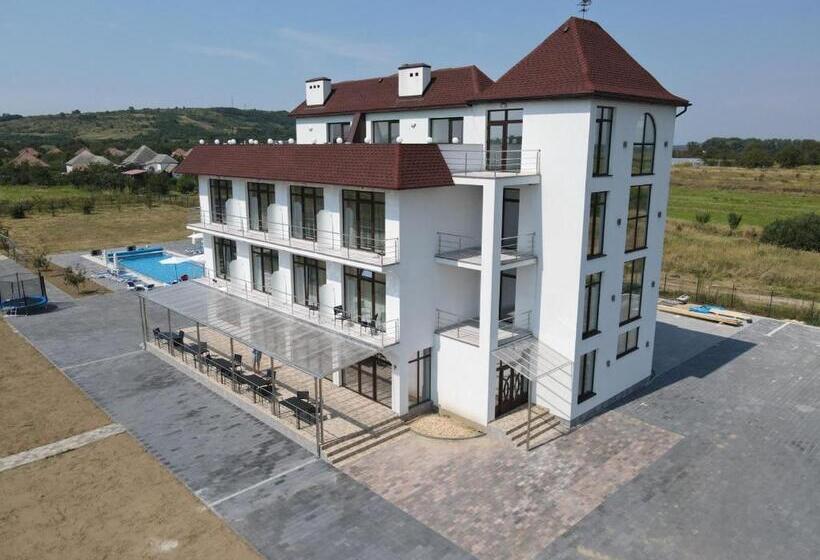 ユースホステル вілла край неба