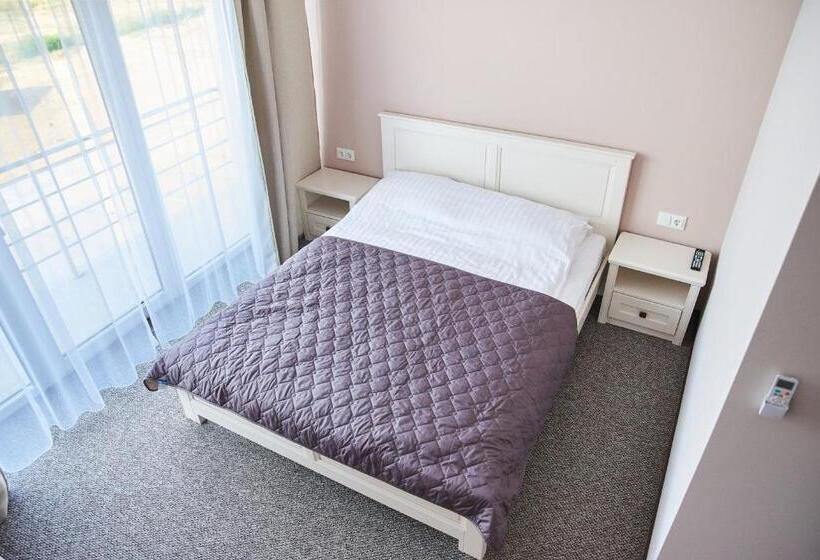 Retkeilymaja вілла край неба