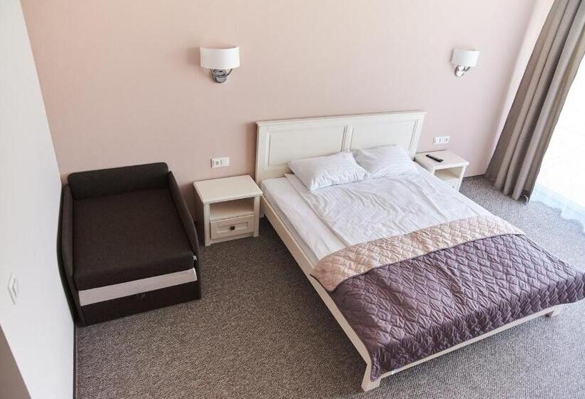 ユースホステル вілла край неба