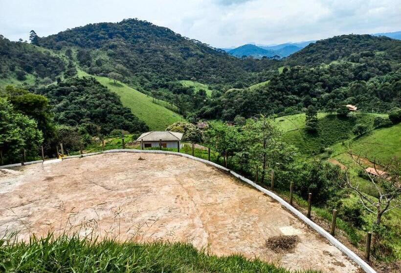 ユースホステル Embahu Suítes   Vista Para Pedra Do Baú E Banheira De Imersão