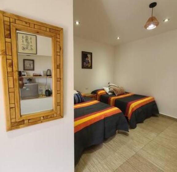 הוסטל Habitacion En Real De 14