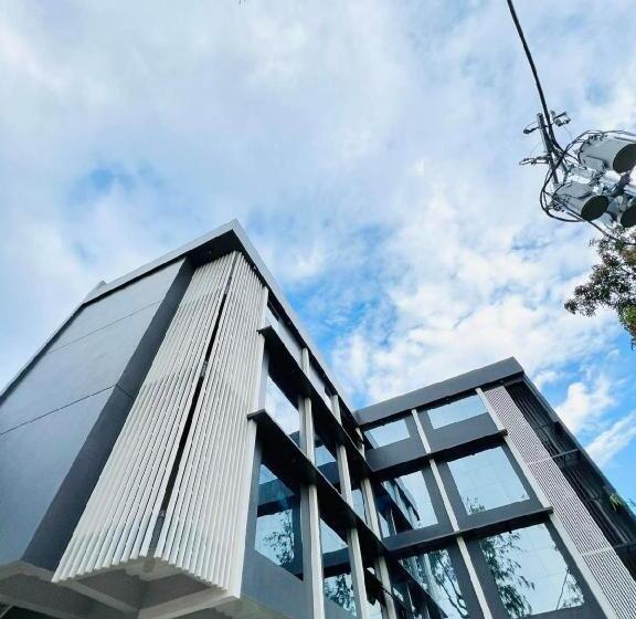 هاستل Koze Suites