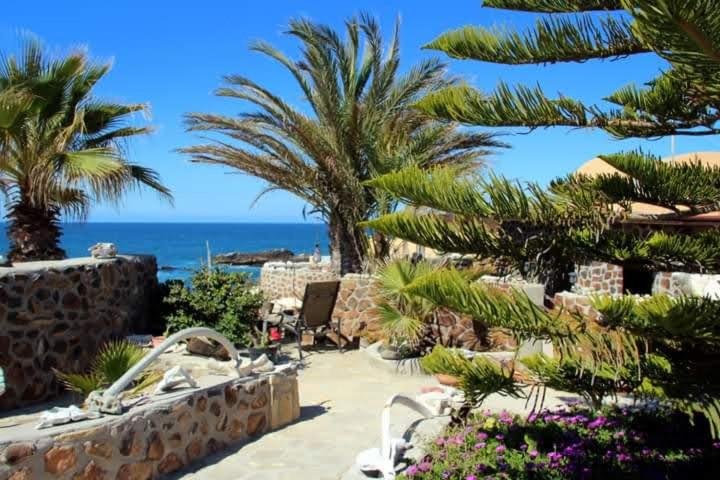 旅馆 La Bufadora Inn