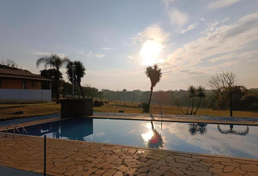 ユースホステル Pousada Dona Nina