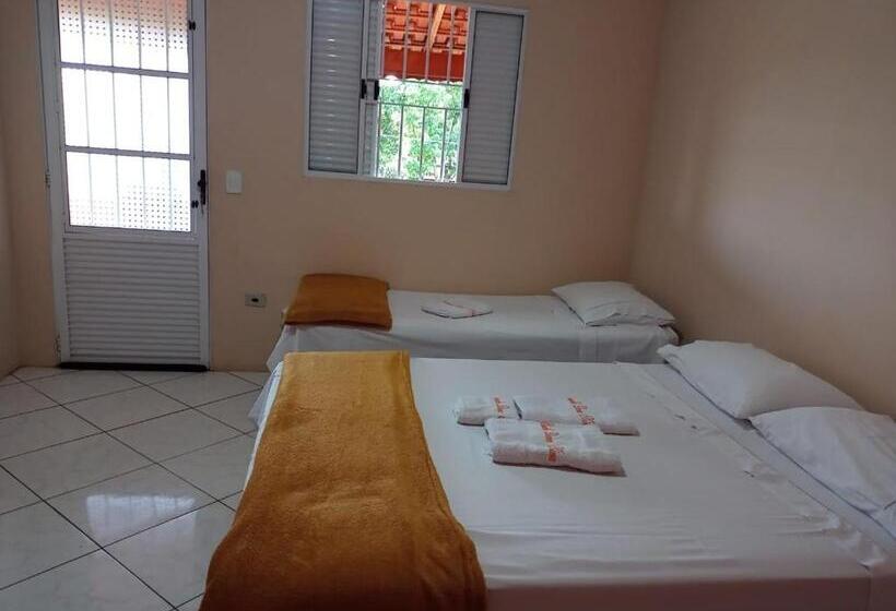 ユースホステル Pousada Dona Nina