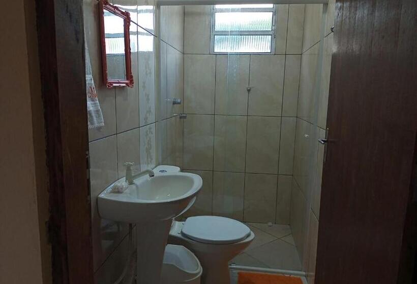 ユースホステル Pousada Dona Nina