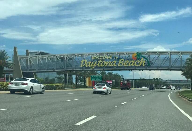 Amazing Studio On Daytona Beach