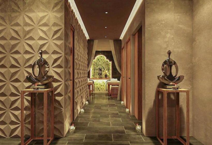 Amina Lantana Hoi An Hotel & Spa