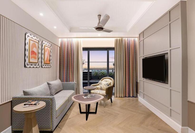 אתר נופש Grand Mercure Goa Candolim