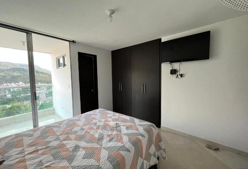 Apartahotel Santorini Club   Bed & Coffee