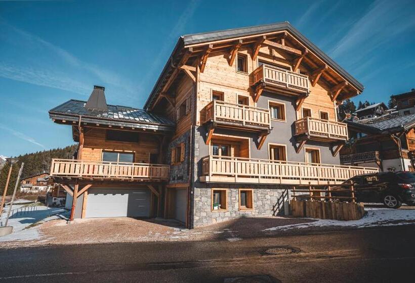 민박 Chalet Charming B And B