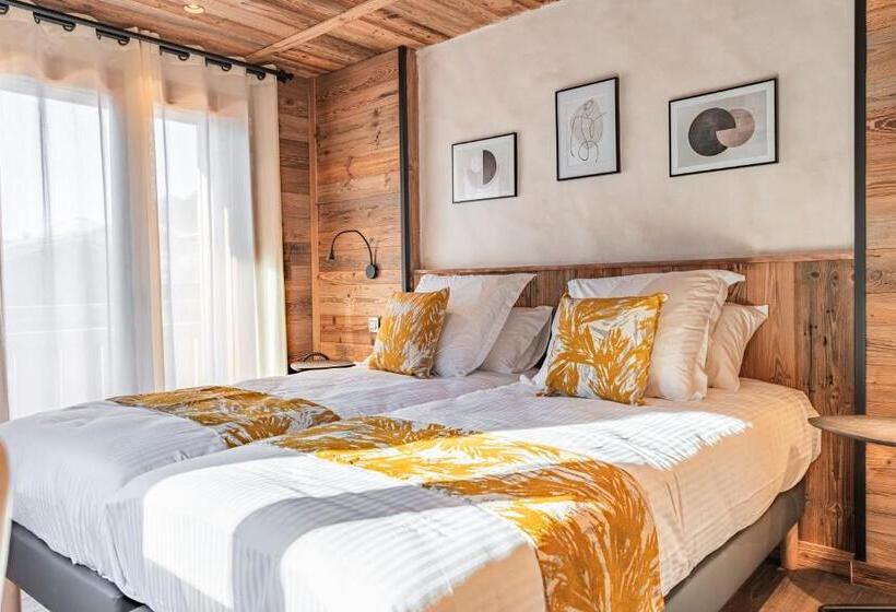 민박 Chalet Charming B And B