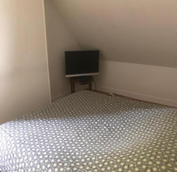 住宿加早餐  Chambre Avec Tv Au Calme