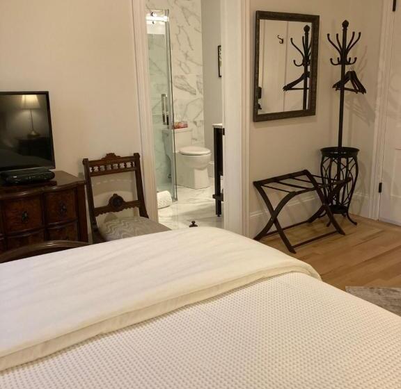 مبيت وإفطار The Red House Fredericton