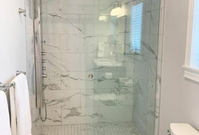 مبيت وإفطار The Red House Fredericton