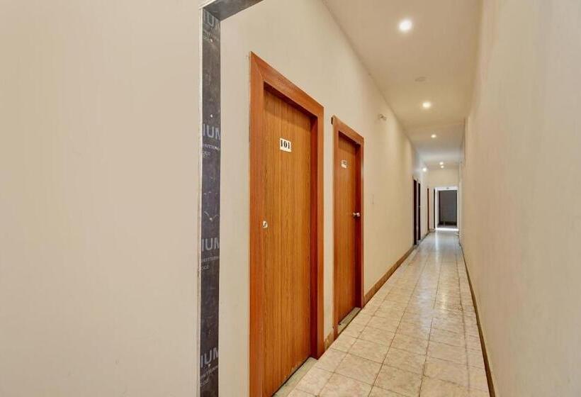 Collection O 81174 Hotel Hindustan International