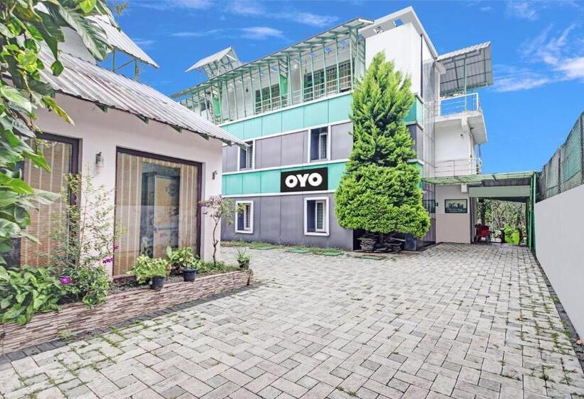 Collection O 81198 Maqintosh Hotel Thekkady