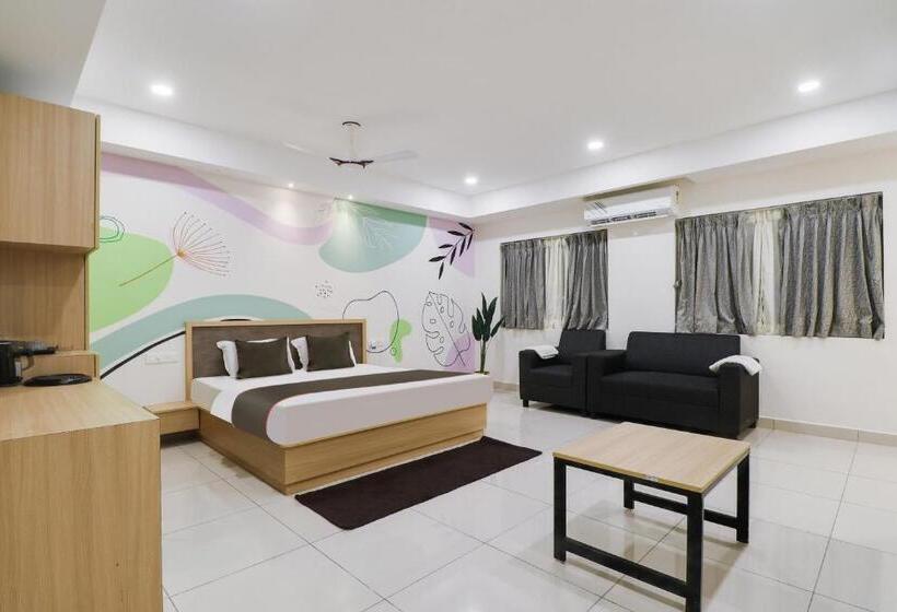 Collection O 81219 Hotel River View