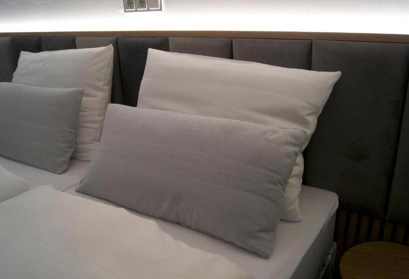 Boutique Hotel Greenleaf