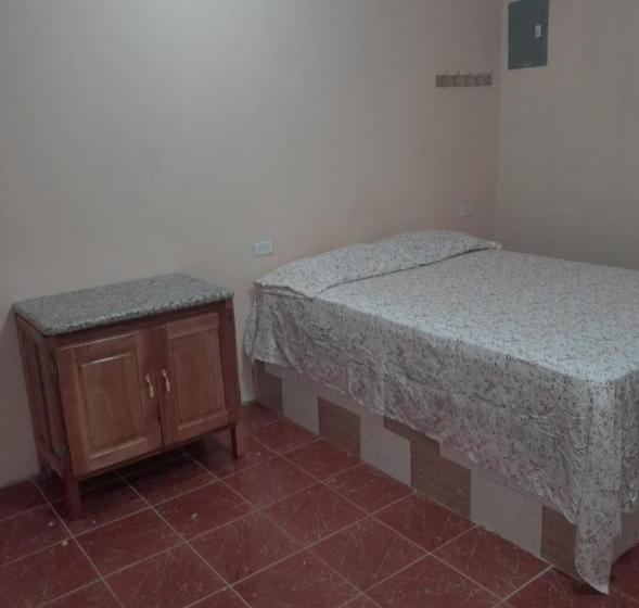 Hostal Burbujas Del Mar