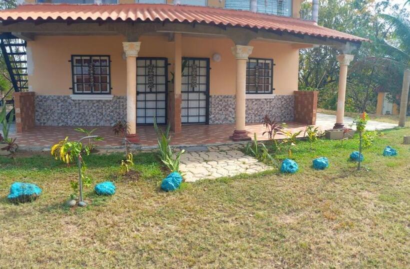 Hostal Burbujas Del Mar