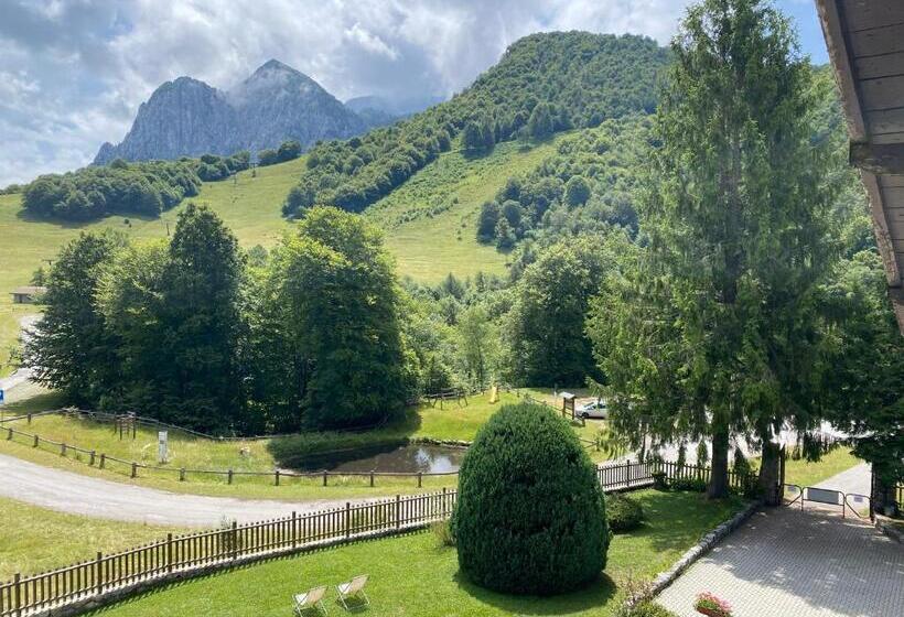 בית מלון כפרי Albergo Rifugio Cainallo