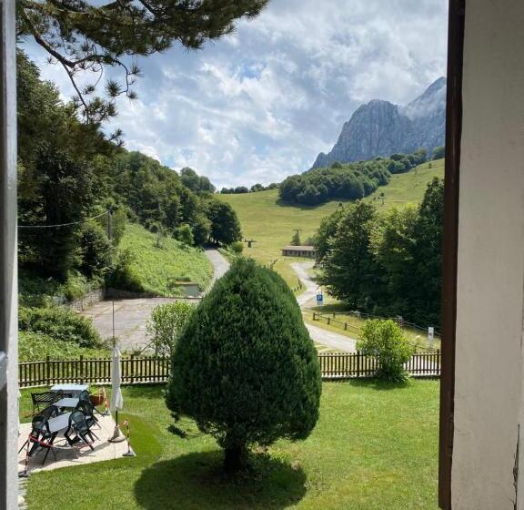 בית מלון כפרי Albergo Rifugio Cainallo