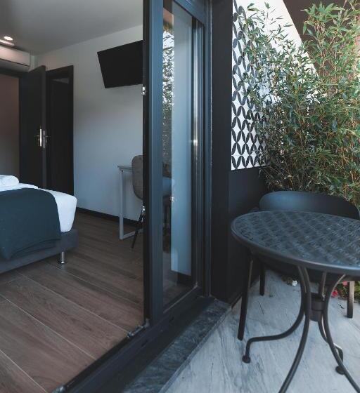 هتل Alma Candida 23