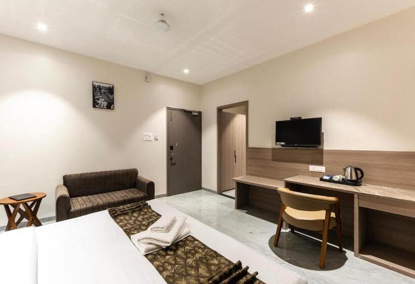 בית מלון כפרי Bafna Lawn