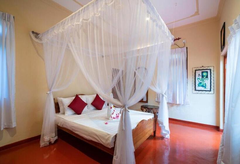 Отель Blue Whales