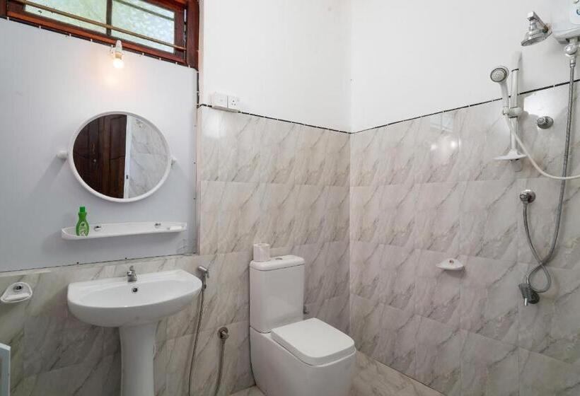 Отель Blue Whales