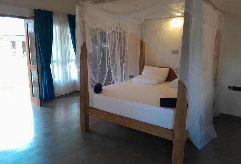 Отель Bokka Almeida