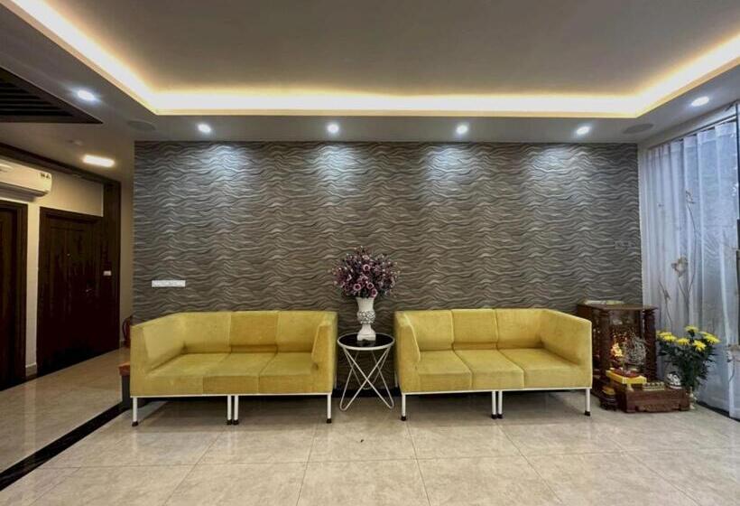 هتل Capital O 1194 Bee