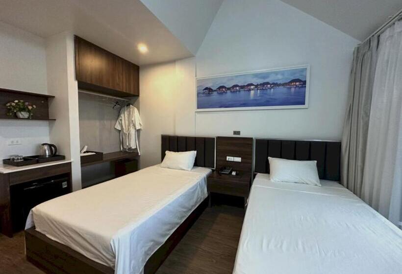 هتل Capital O 1194 Bee