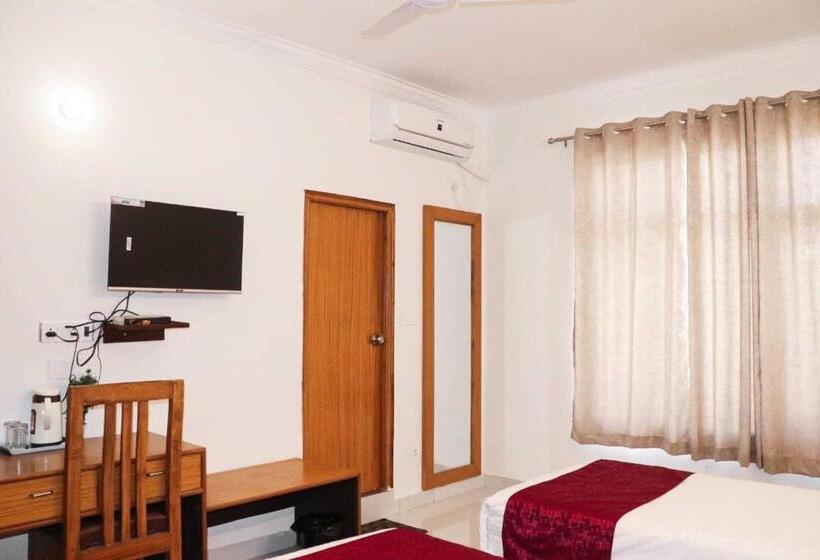 酒店 Collection O 81374 Priyanka Resort