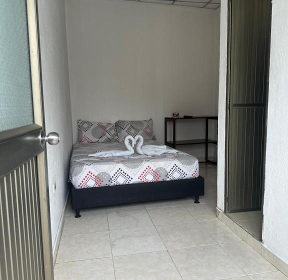 胶囊酒店 El Descanso