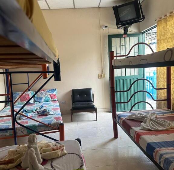 هتل کپسول El Descanso