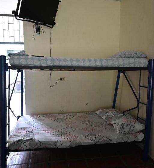 胶囊酒店 El Descanso