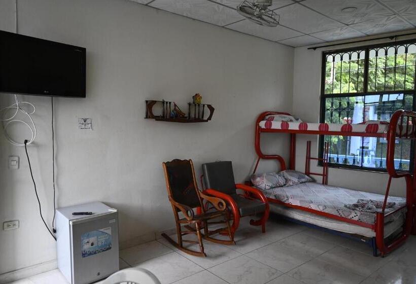 胶囊酒店 El Descanso