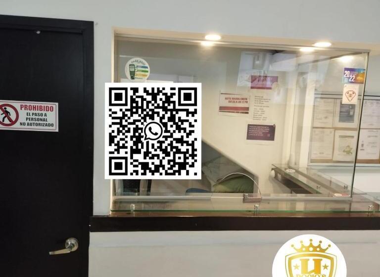 מלון כמוסות Rocios