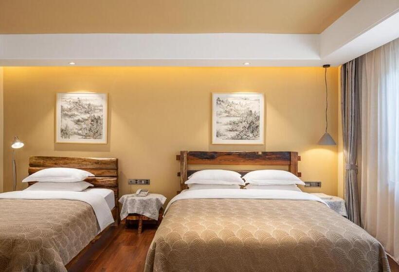 ホテル Guilin Village Creek Inn  Free Shuttle Bus To Train Railway Station Over 3 Nights One Way