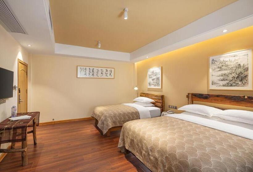 ホテル Guilin Village Creek Inn  Free Shuttle Bus To Train Railway Station Over 3 Nights One Way